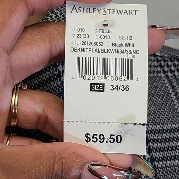 Black RUCHED MOCK NECK HOUNDSTOOTH DRESS - Picture 4 of 5